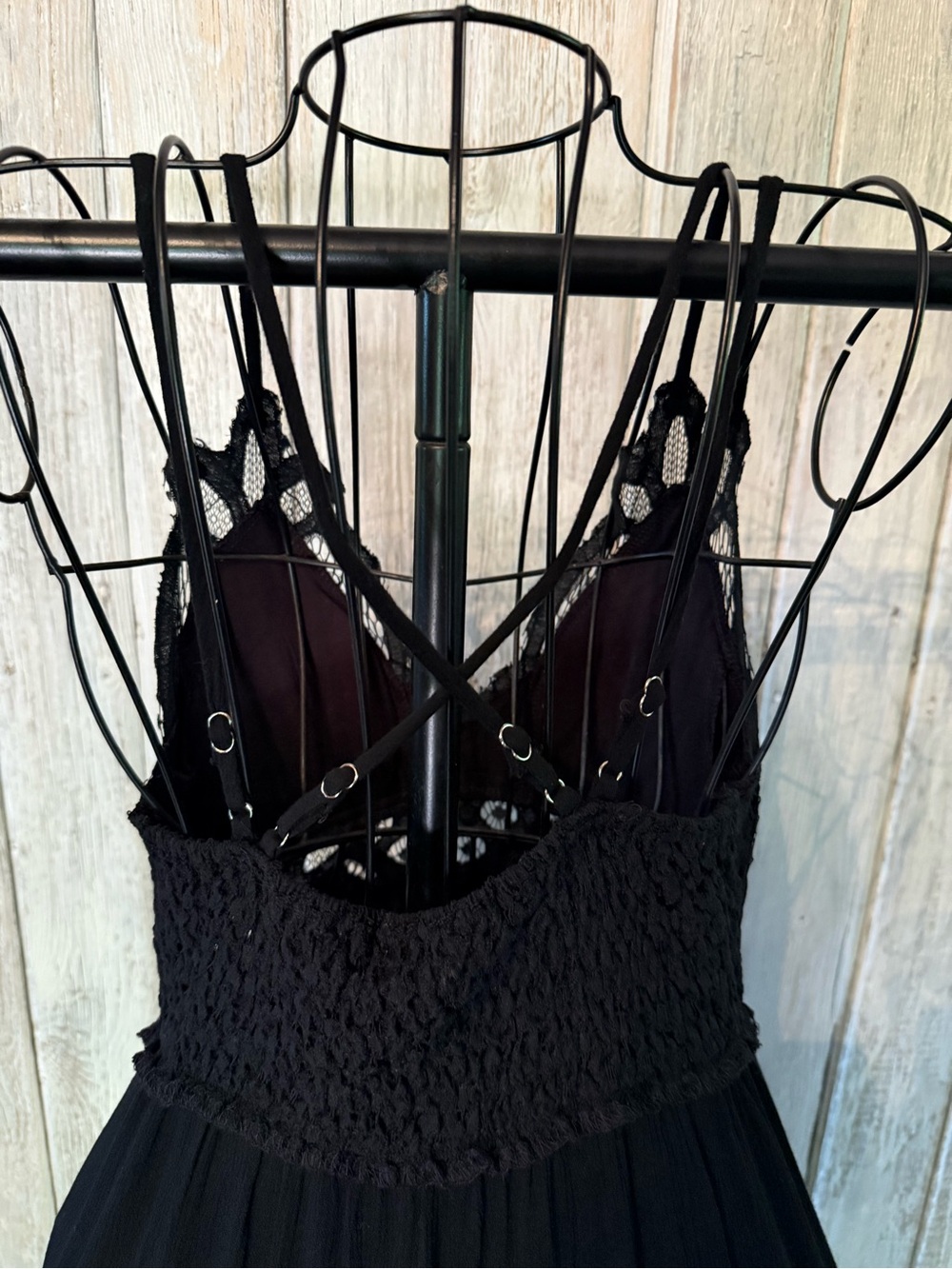 La Miel Black Lace-Front Midi Dress with Spaghetti Straps - Picture 7 of 13